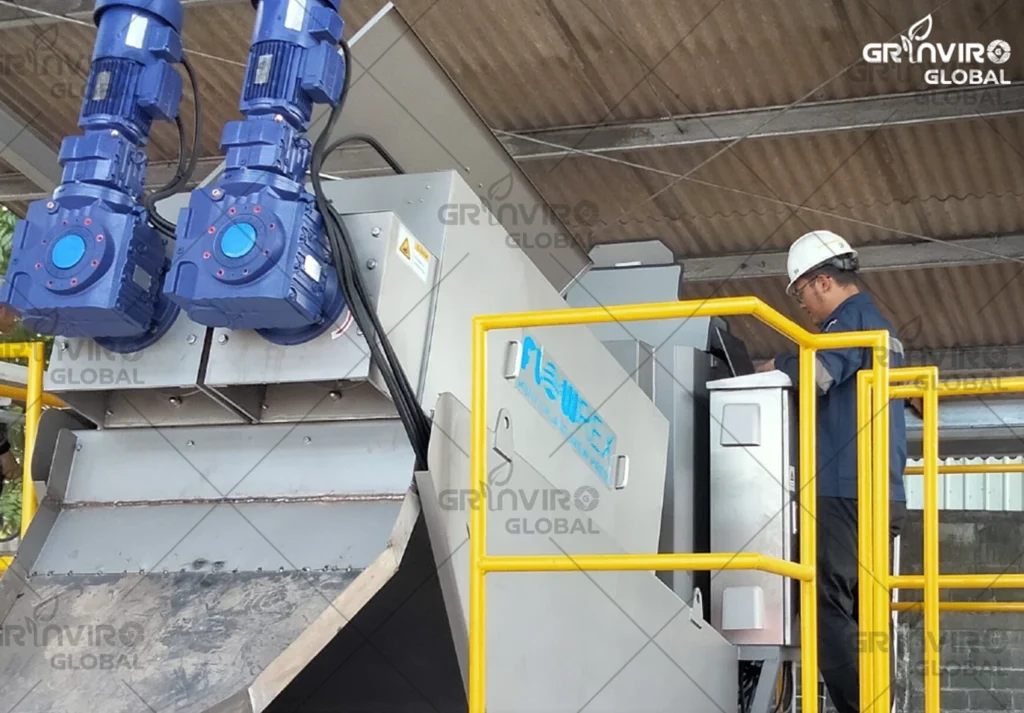 dewatering equipment for sludge dewatering system